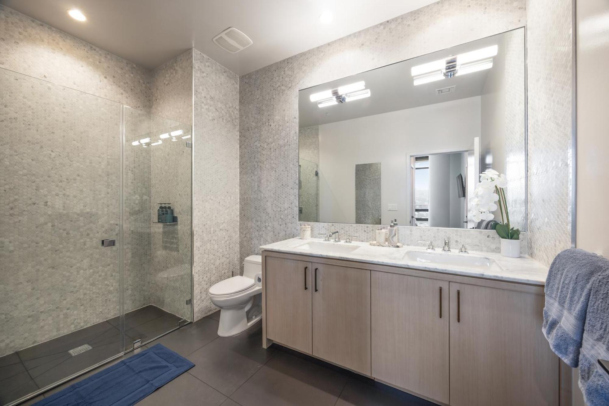 Hollywood Heights - High-rise With Panoramic Views * Los Angeles