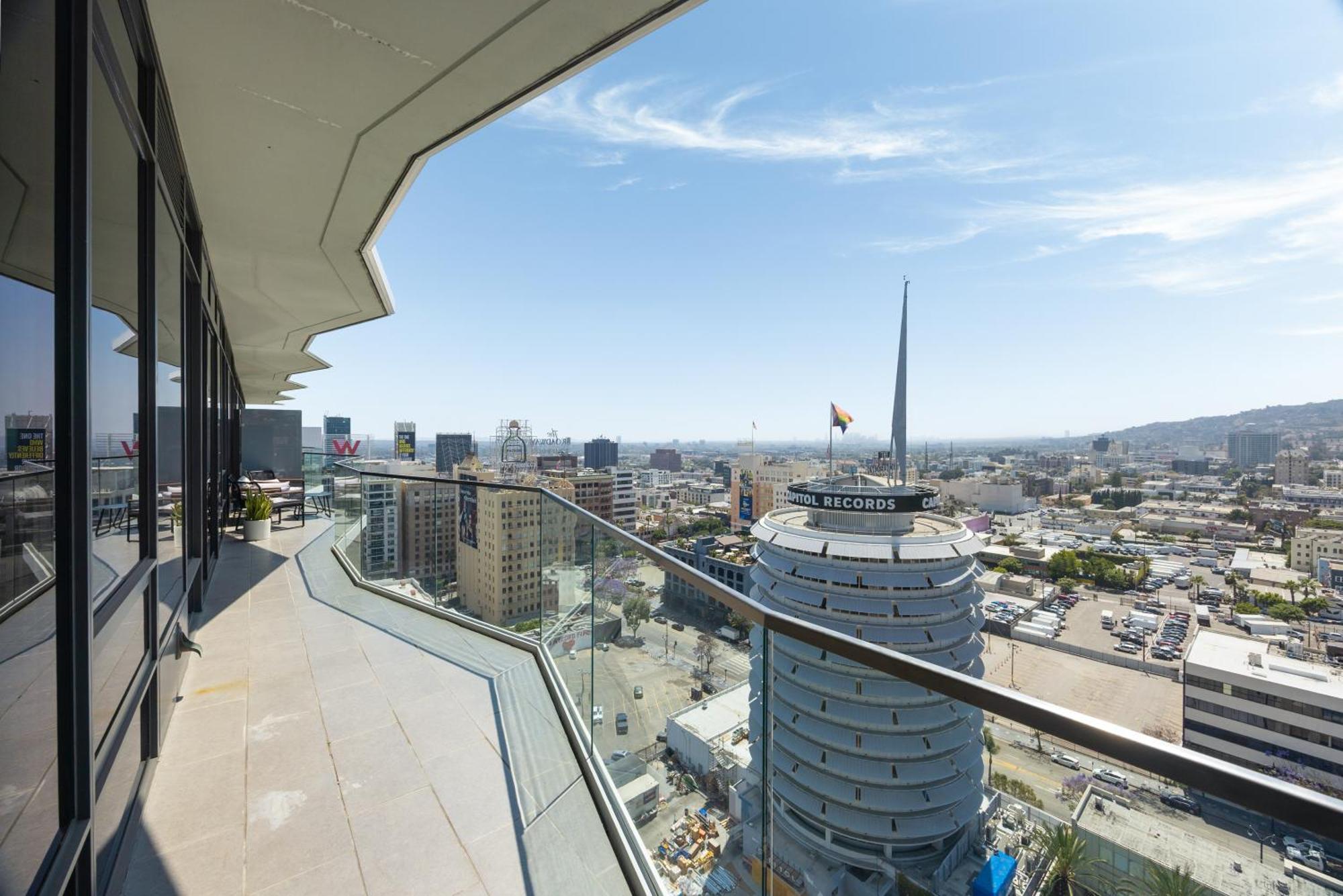 Hollywood Heights - High-rise With Panoramic Views Los Angeles