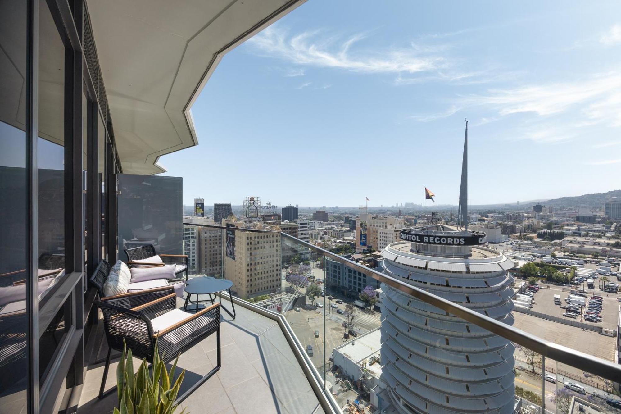 Hollywood Heights - High-rise With Panoramic Views Apartment Los Angeles